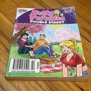 Betty and Veronica Double Digest Comic Book 222 of 336 Archie